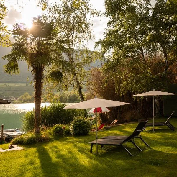 Leuchtenburg am See, hotel di Caldaro