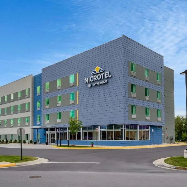 Microtel Inn & Suites by Wyndham Winchester, hotel in Inwood