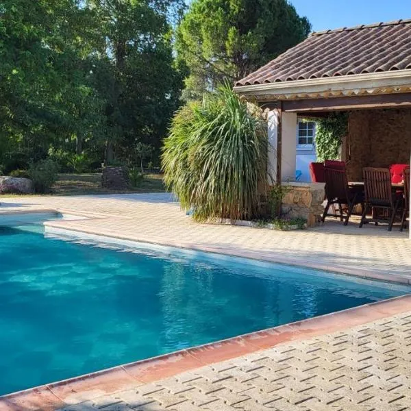 Domaine De L'aube Des Temps, hotel in Raissac-dʼAude