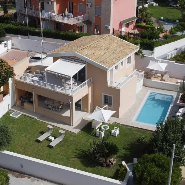 Luxury Villa Urania with pool - Stella del Mare Fontanebianche, hotel v destinaci Fontane Bianche