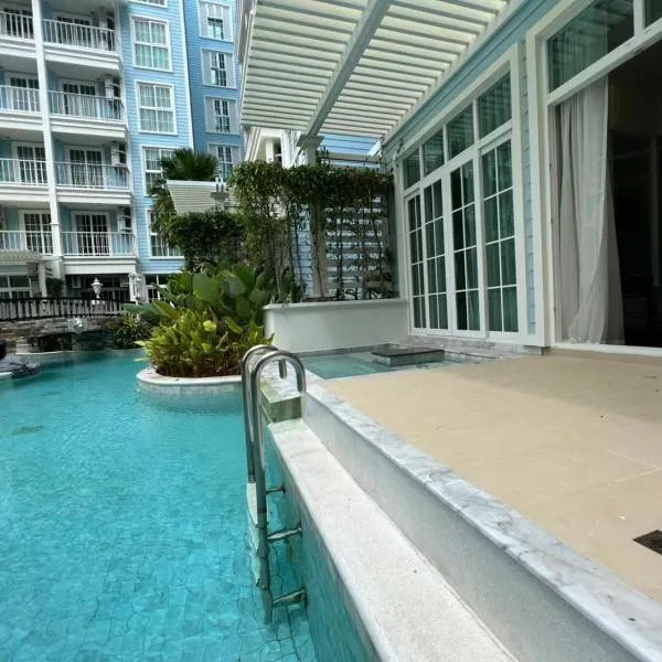 Grand Florida Holiday Home, hotel v destinaci Na Jomtien