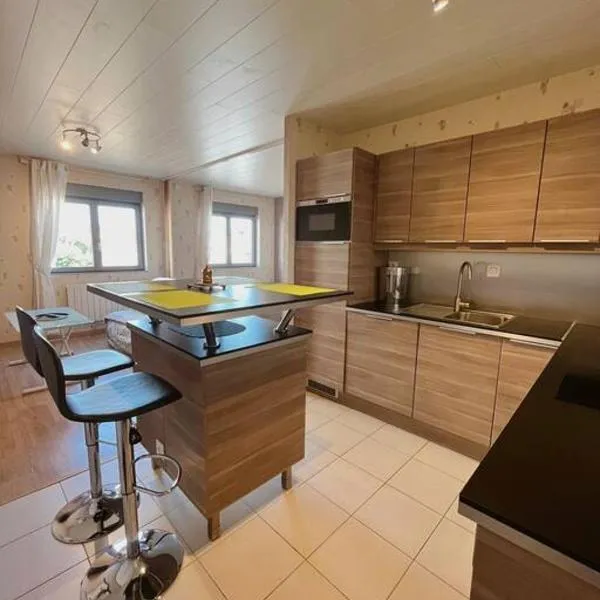 L'Escale Des Voyageurs – hotel w mieście Chalindrey