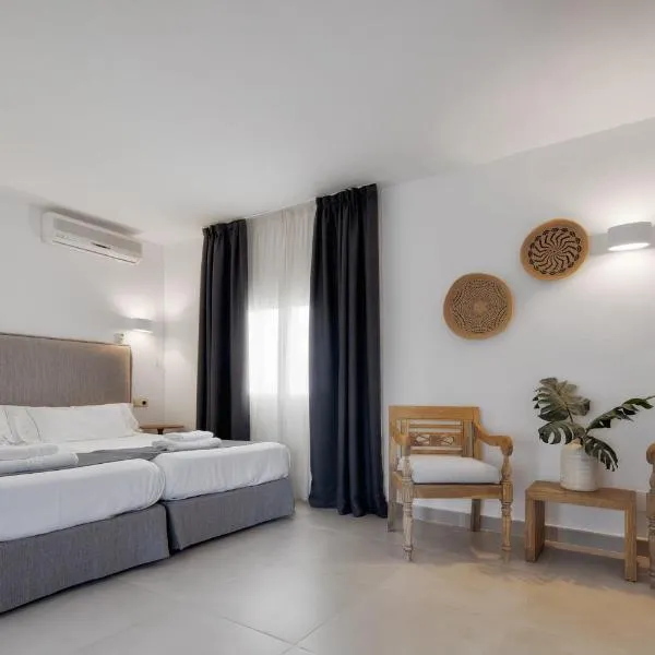 Alojamientos Turísticos Cardona - Estudio Doble Superior، فندق في إس بوخولس