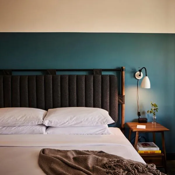 The Junto Hotel, hotel a Columbus