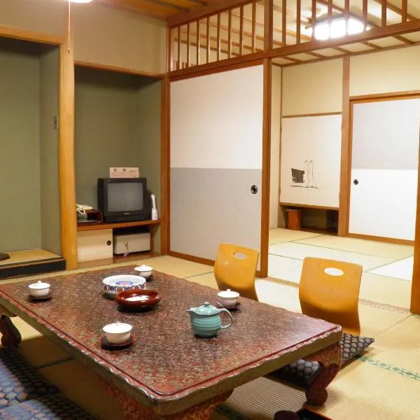 旬樹庵　菊水, hotel in Chikuma