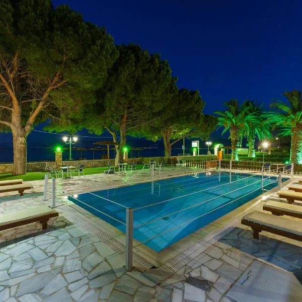 Nefeli Studios, hotel v destinaci Eratini