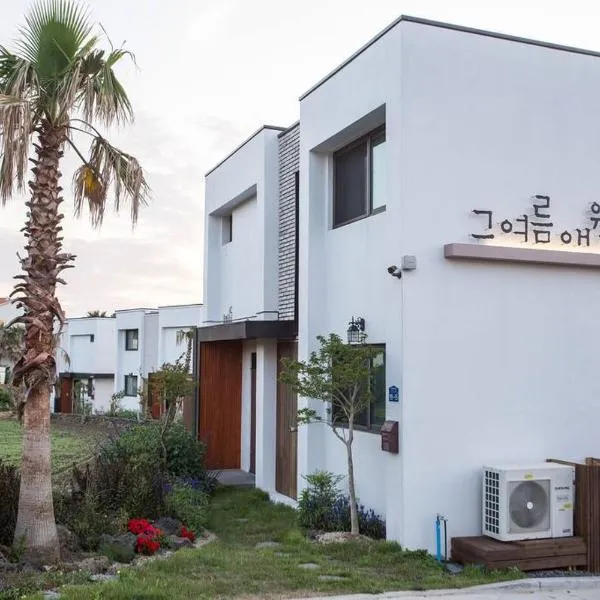 Aewol Bada Poomeun Property, hotel v destinaci Čedžu