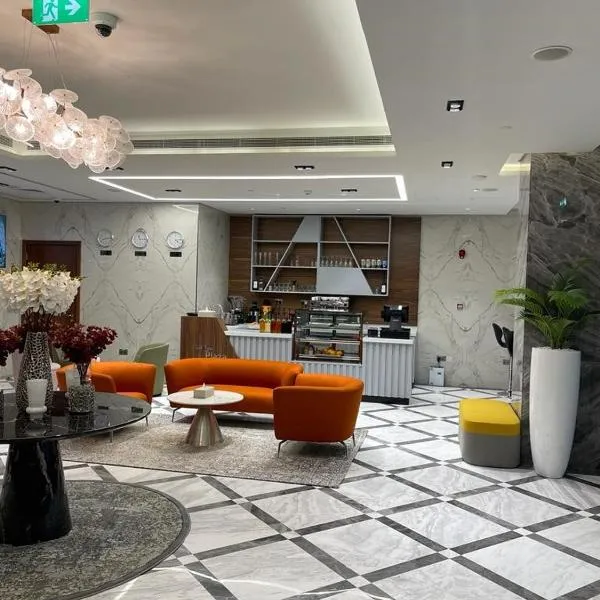 BANIYAS PLAZA HOTEL APARTMENTS, hotel em Al Mafraq