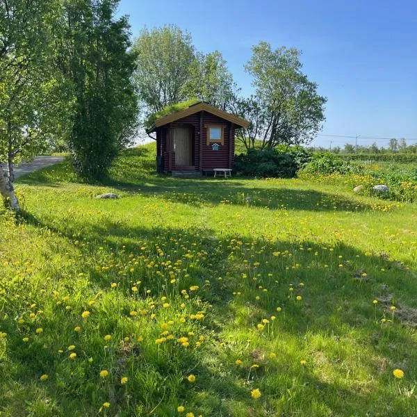 Gårdshytten, Dverbergveien 143, hotel v destinaci Dverberg