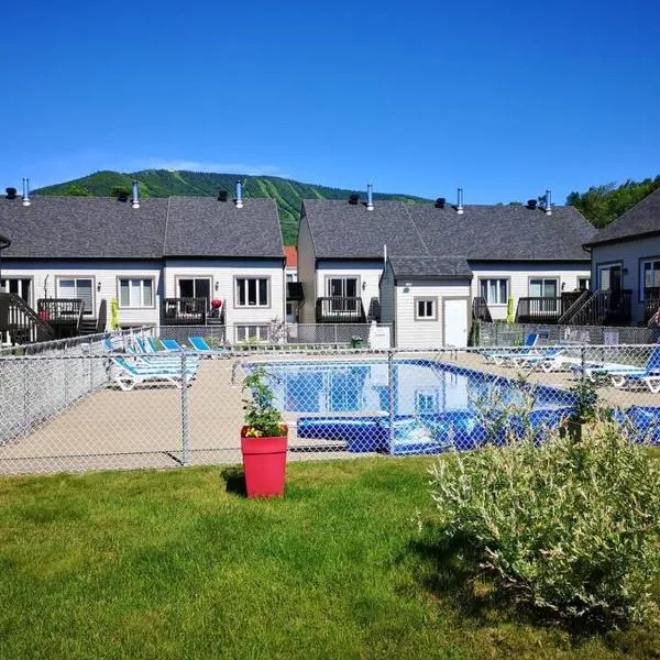 Les Condos de la Montagne 1, hotel in Beaupré