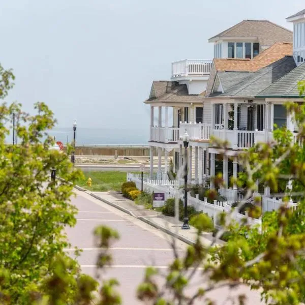 AMAZING!!!! Luxury 5BR, Steps to beach and Fun! Fully Renovated Beach house!, hotel v destinaci Atlantic City