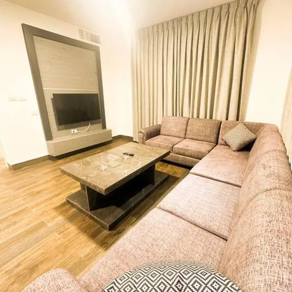 central apartment for rent 25, хотел в Umm Uthainah