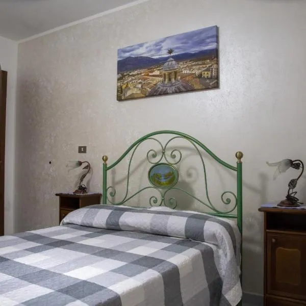 L'Alpino, hotel en Sulmona