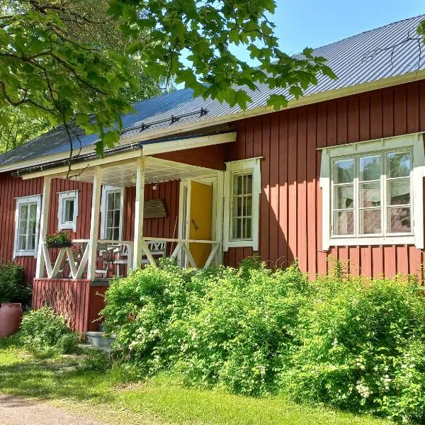 Bobackan pihatorppa Hauholla, hotel v destinaci Alvettula