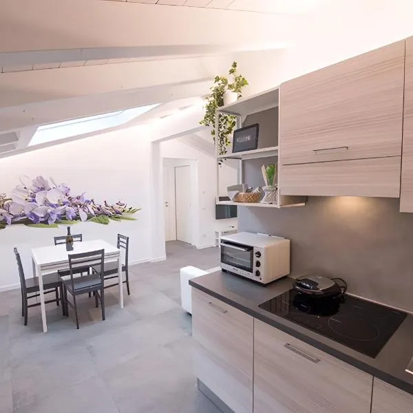 Glicine Apartment, hotel v destinaci Costermano