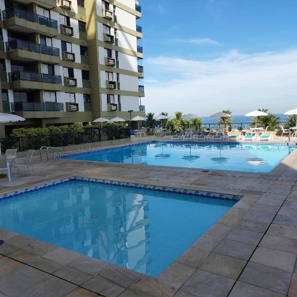 BARRA BELLA PRAIA RESIDENCE - Internet 550mb -TV -AR - Frente Praia - Piscina Climatizada -HomeOficce - Opção de Café da manhã