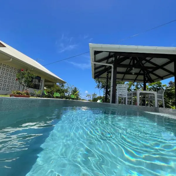 Villa Ura, hotel v Uturoe
