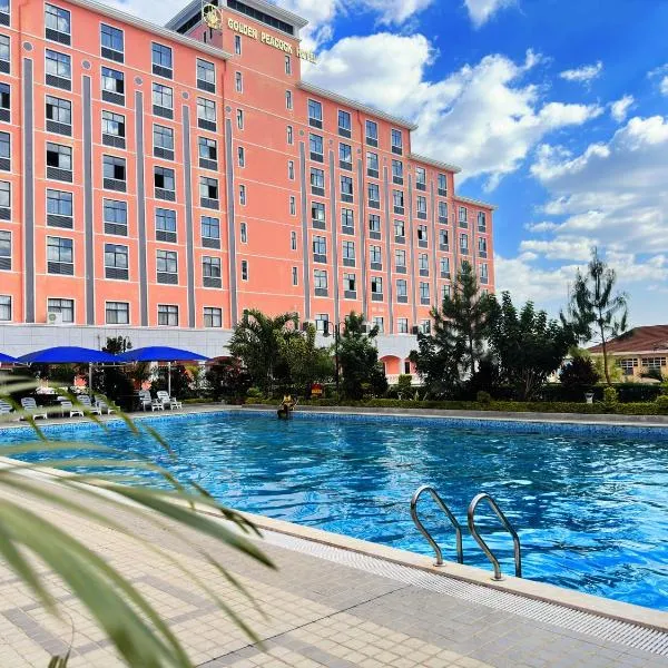 Golden Peacock Hotel Blantyre, hotel v destinaci Blantyre