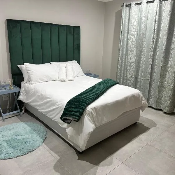 Nyeza homes, hotel in Secunda