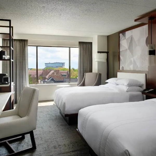 Marriott East Lansing at University Place, hotel v destinaci Lansing