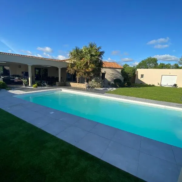 Le Sancta Cécilia, hotel v destinaci Sainte-Cécile