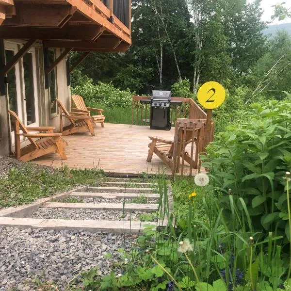 Chalets les chanterelles de Forillon, hotel di L’Anse-au-Griffon