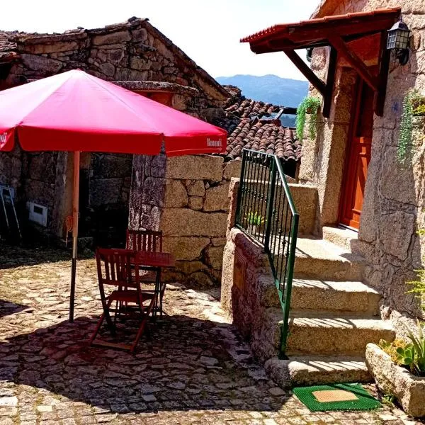 Casa do Charco Peneda Gerês, hotel in Parada