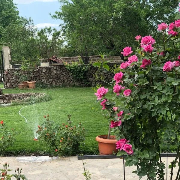 Chez Yvette, hotel in Garni