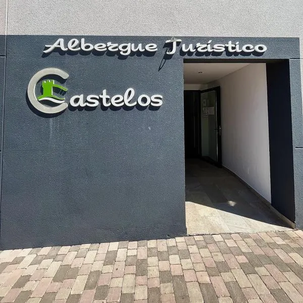 ALBERGUE CASTELOS VILALBA, hotel in Villalba