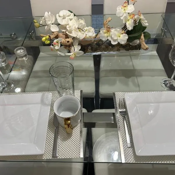 Jahsavvy's Nest, ξενοδοχείο σε Hamilton