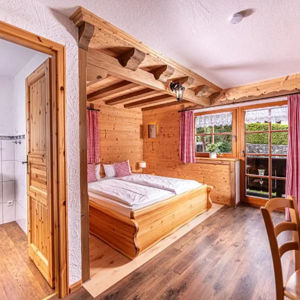 Haus BergGesundZeit Doppelzimmer Kärlingerhaus, hotel v destinácii Schönau am Königssee