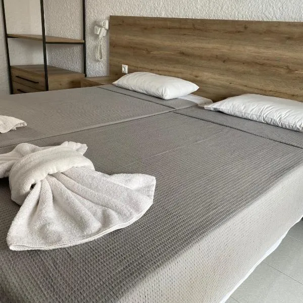 Georgina, hotel Ajía Marínában