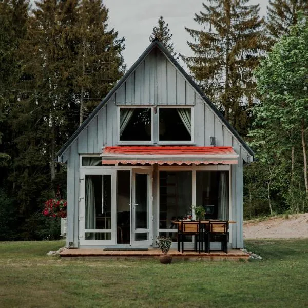 Wolf Cottage, hotel in Pabaži