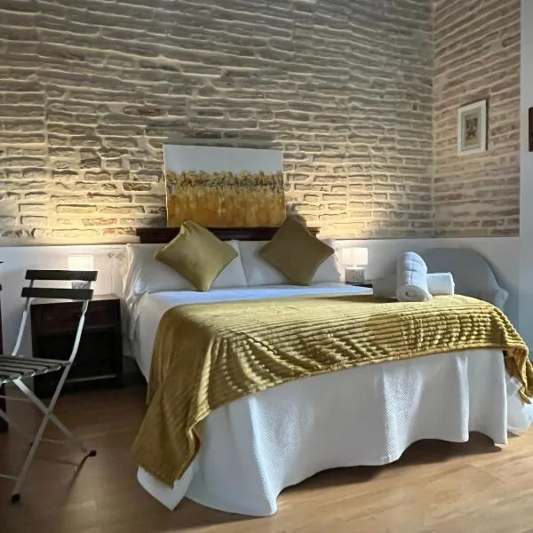 Clarisas Suites, отель в городе Кармона