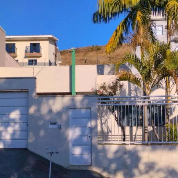 Casa espaçosa em Poços de Caldas, hotel v destinaci Poços de Caldas