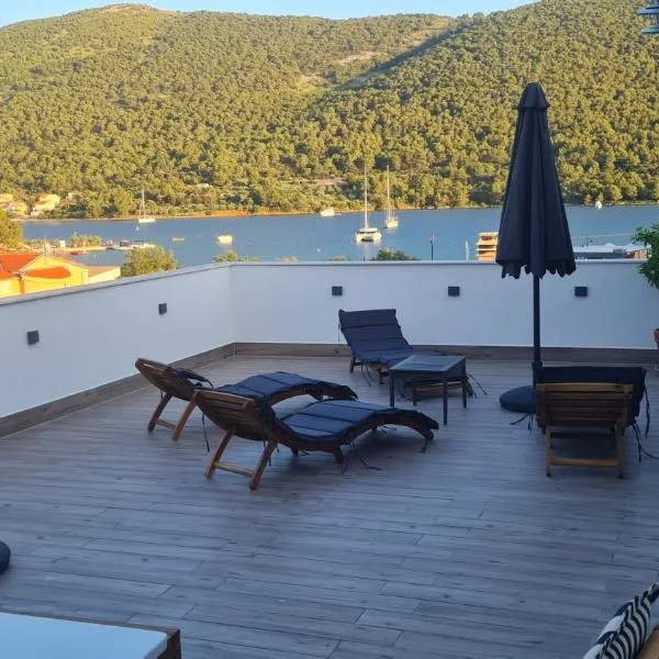 Apartmani Mlinar-Two Bedroom Seaview, hotel a Grebaštica