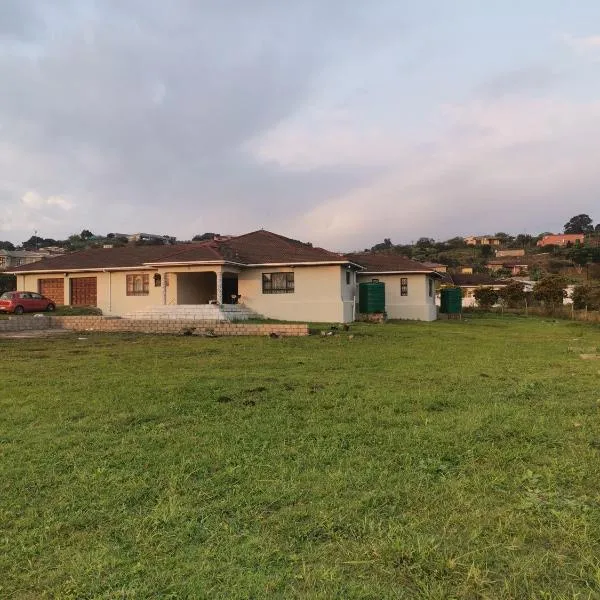 Phakathi Lifestyle Village Umnini, hótel í Amanzimtoti