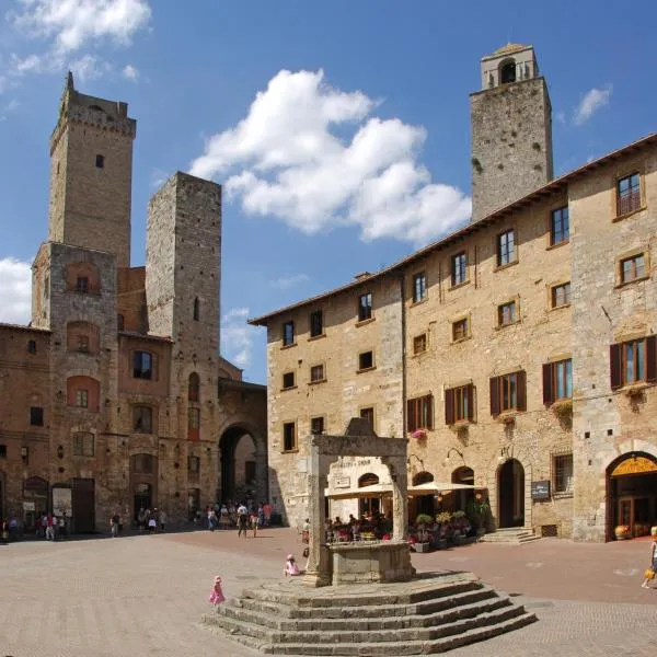 Leon Bianco, hotel v San Gimignano