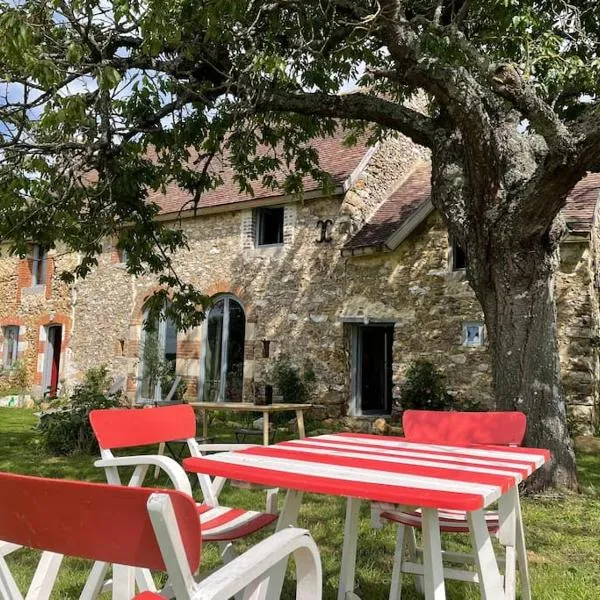 Maison avec vue imprenable, hotel em Villaines-la-Gonais