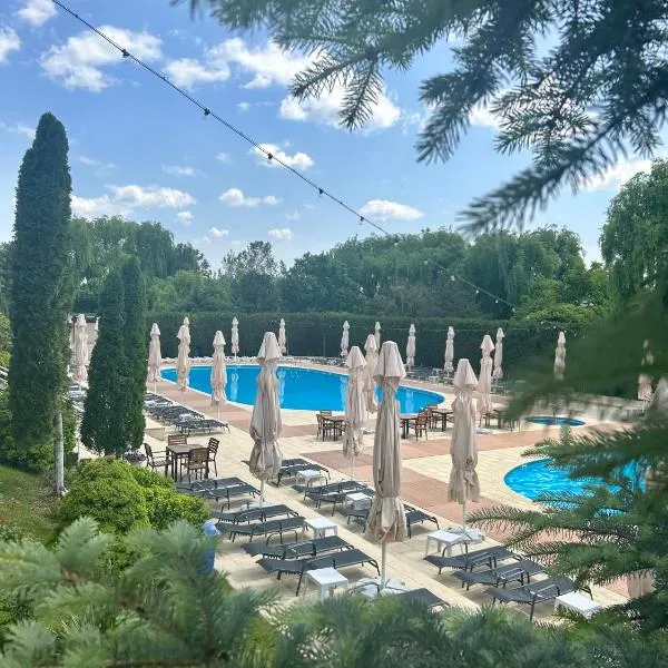 Complex Turistic Elisa, hotel v destinaci Belciugatele