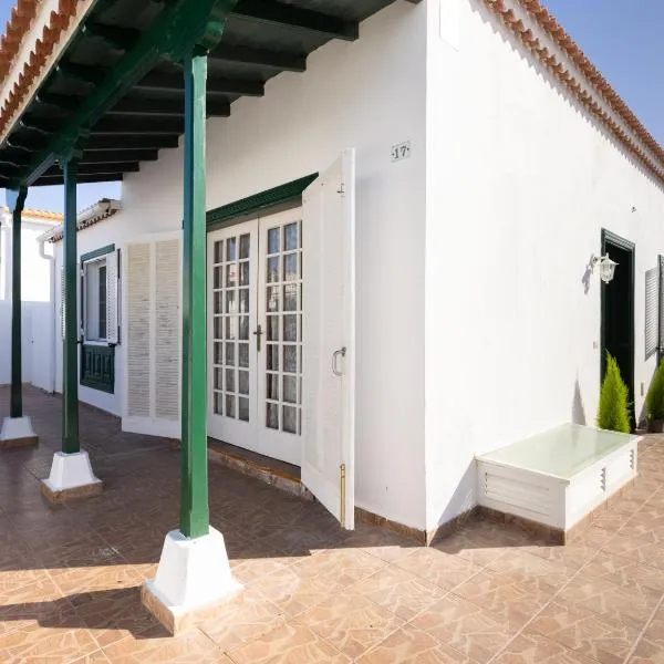 Live Abades Playa Chica & terrace: Abades'te bir otel