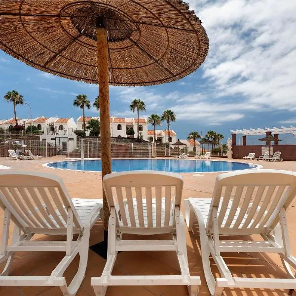Torviscas Alta Vista, hotel in Adeje