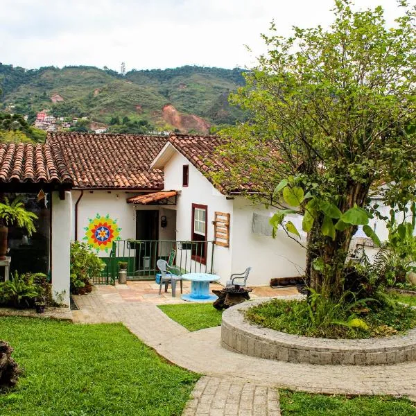- Casa Pitanga - Acomodação lindíssima pertinho da Igreja do Rosário, hotel v destinaci Ouro Preto