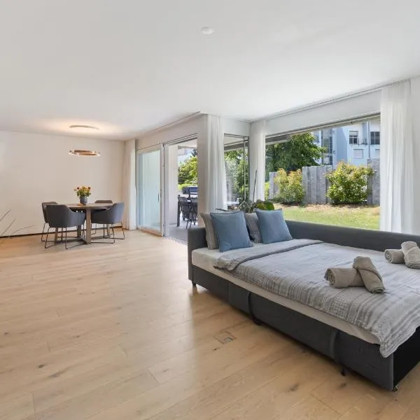 The R Apartment Zugerberg - EV Wallbox - Terrasse、ゲロルツヴィルのホテル
