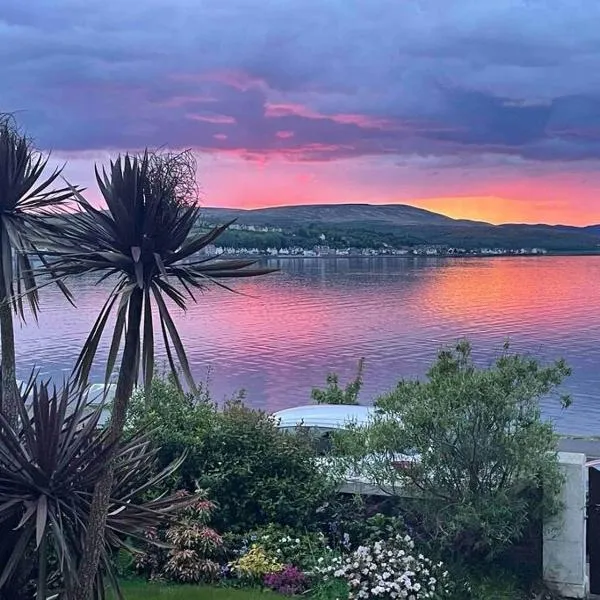 Bayside - Breathtaking views of the Clyde, hotel en Kilchattan