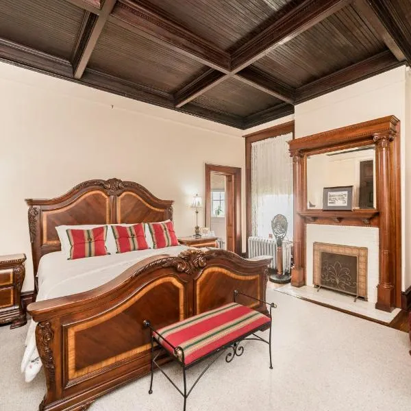 One of These Nights - King Sized Bed - Sleeps 2, מלון בלינצ'בורג