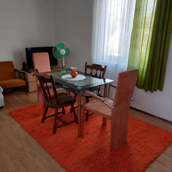 벨라 츠르크바에 위치한 호텔 Raj