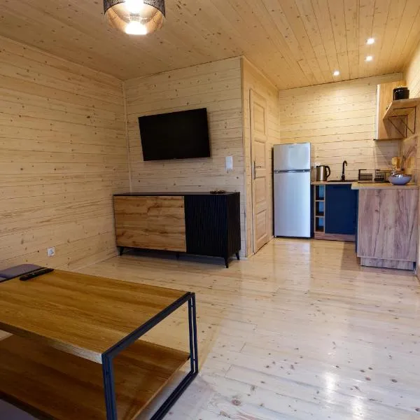 Letnie Chatki Nowe Guty, hotel v destinaci Nowe Guty