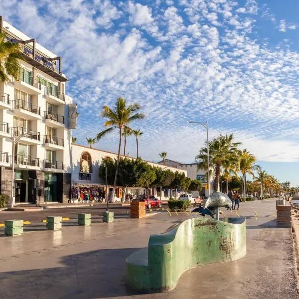 Seven Crown La Paz Malecon, hotel in Chimetlán