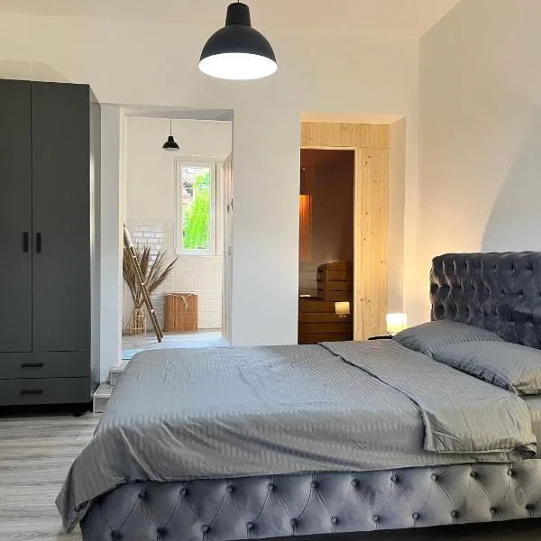Gramophone Apartments (Sauna Edition), hotel v destinaci Bitola